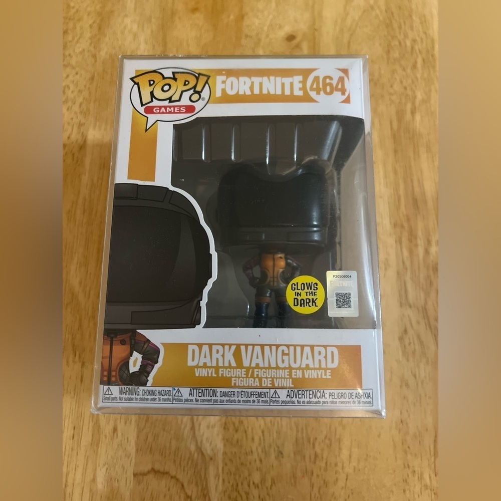 Funko Pop Fortnite Dark Vanguard Vinyl Figure,464,Glows in the Dark,Brand New